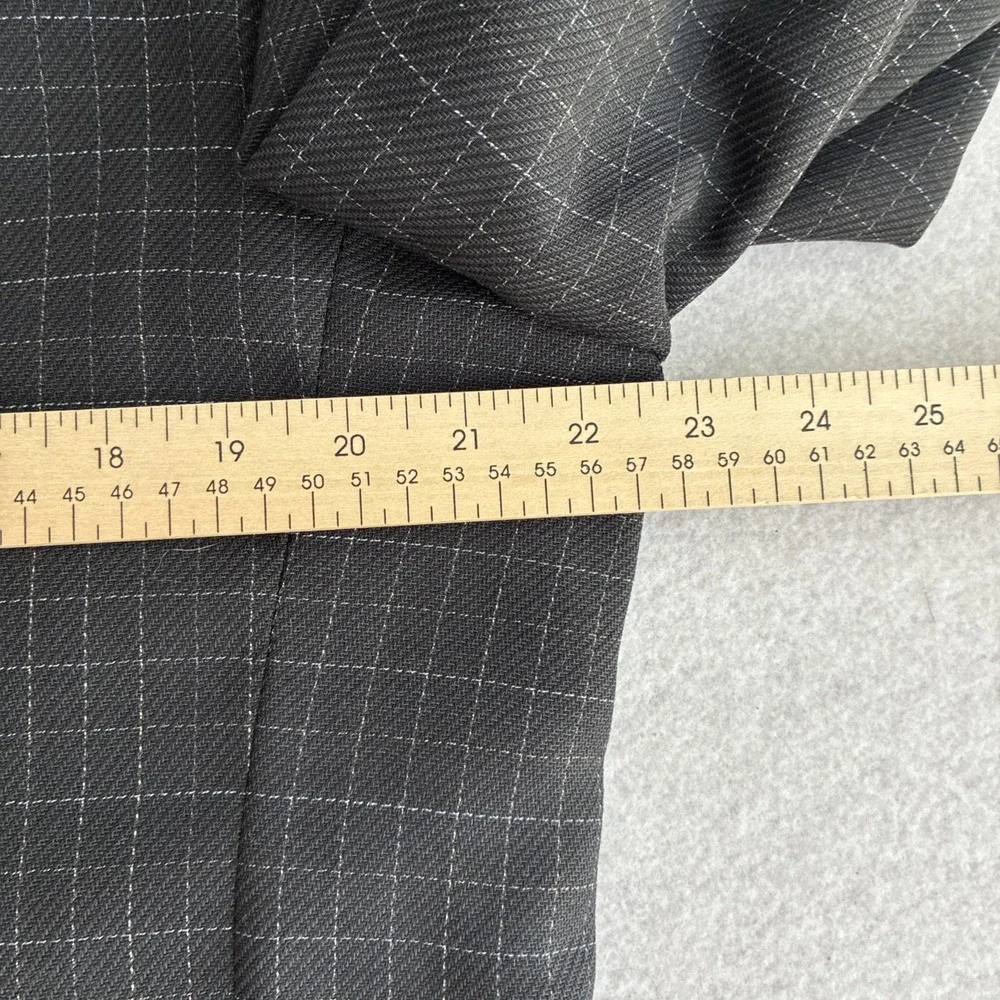 Zanella features style